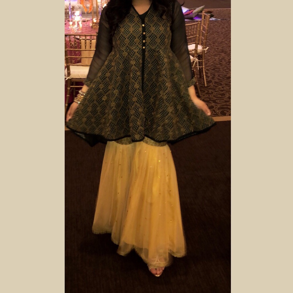Pakistani Gharara Outfit - 3 piece